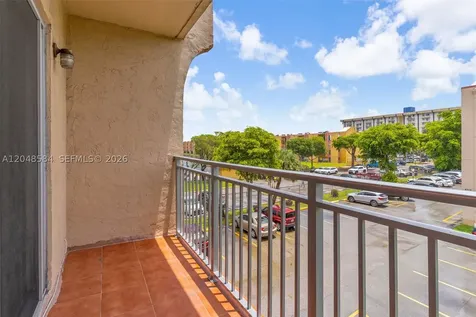4715 NW 7th Street Miami FL 33126
