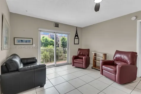 4715 NW 7th Street Miami FL 33126