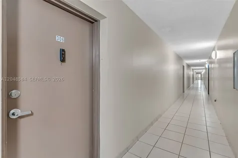 4715 NW 7th Street Miami FL 33126