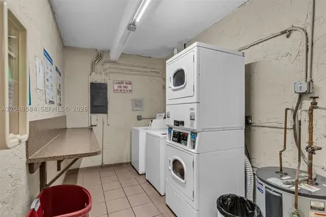 4715 NW 7th Street Miami FL 33126