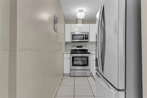 4715 NW 7th Street Miami FL 33126