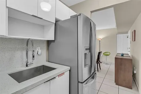 4715 NW 7th Street Miami FL 33126