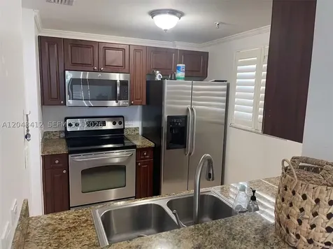 2600 SW 27th Avenue Miami FL 33133