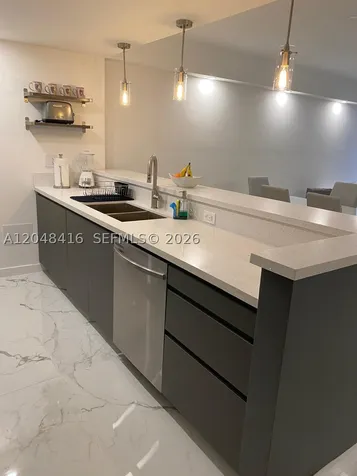 5601 Collins Avenue Miami Beach FL 33140