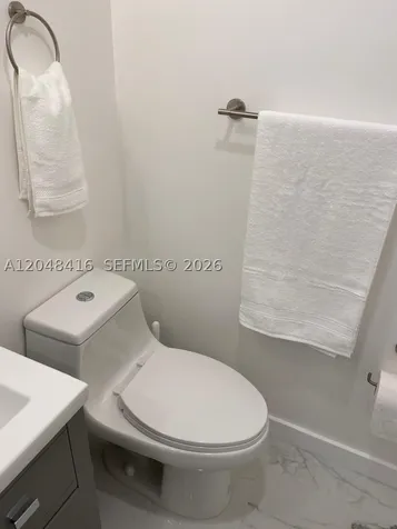 5601 Collins Avenue Miami Beach FL 33140