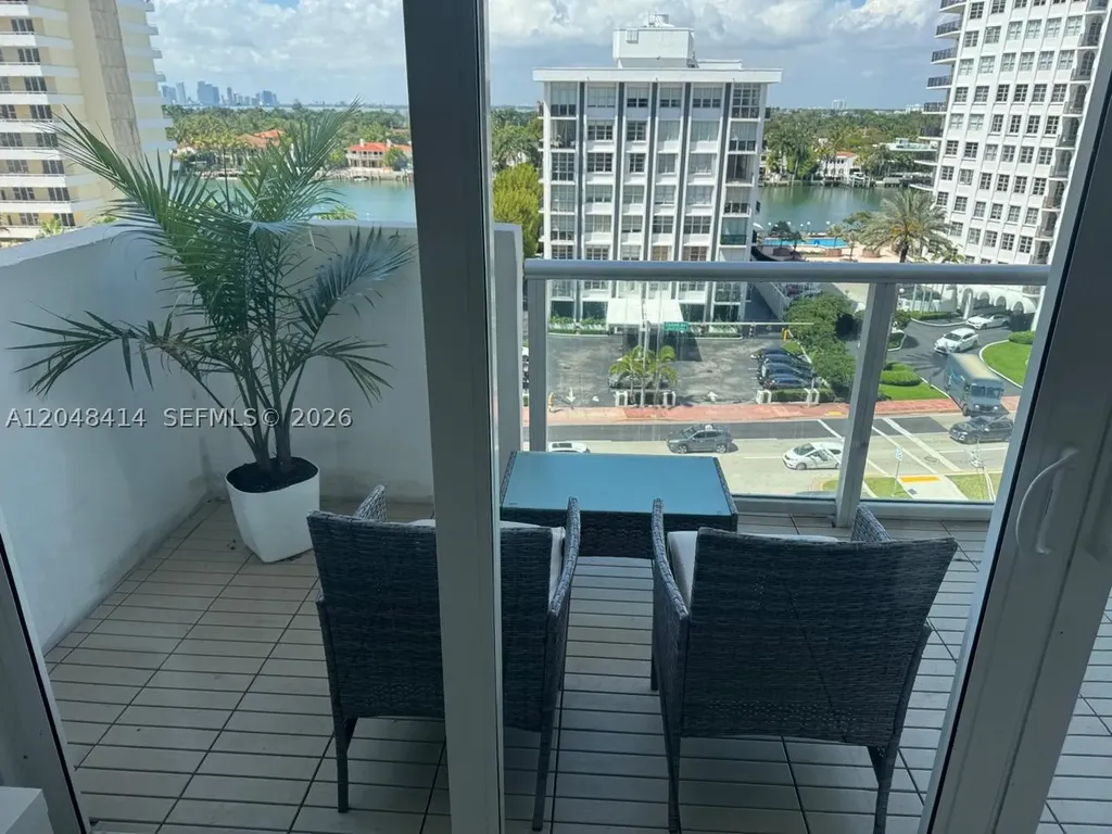5601 Collins Avenue Miami Beach FL 33140