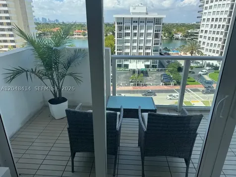 5601 Collins Avenue Miami Beach FL 33140