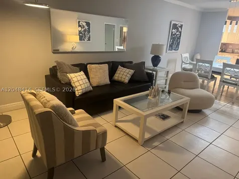 5601 Collins Avenue Miami Beach FL 33140