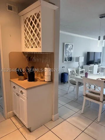 5601 Collins Avenue Miami Beach FL 33140