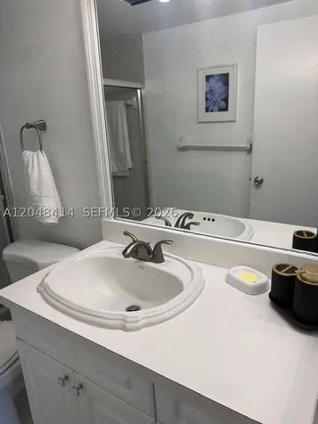 5601 Collins Avenue Miami Beach FL 33140
