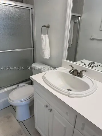 5601 Collins Avenue Miami Beach FL 33140