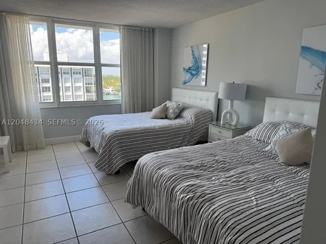 5601 Collins Avenue Miami Beach FL 33140