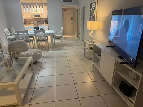 5601 Collins Avenue Miami Beach FL 33140