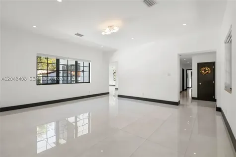 519 Alhambra Circle Coral Gables FL 33134
