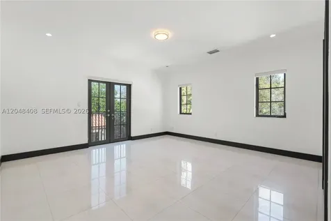 519 Alhambra Circle Coral Gables FL 33134