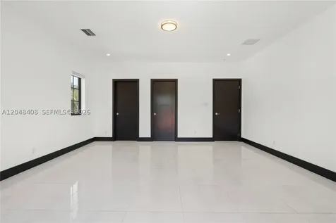 519 Alhambra Circle Coral Gables FL 33134