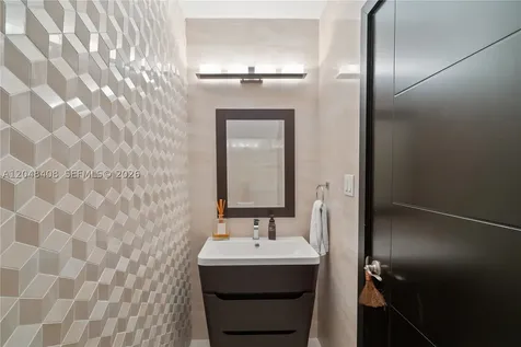 519 Alhambra Circle Coral Gables FL 33134