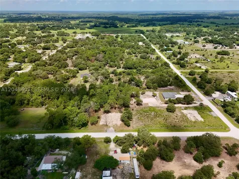 270 N Datil Street Clewiston FL 33440