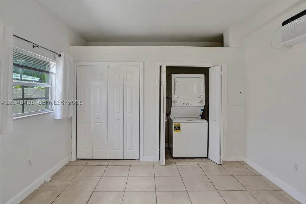 1012 NE 17th Court Fort Lauderdale FL 33305