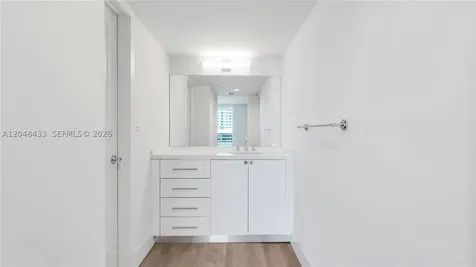 555 NE 34th Street Miami FL 33137