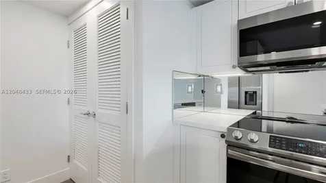 555 NE 34th Street Miami FL 33137