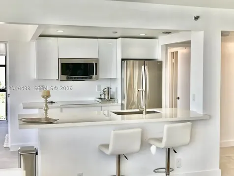 2555 Collins Avenue Miami Beach FL 33140
