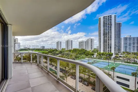 20191 E Country Club Drive Aventura FL 33180