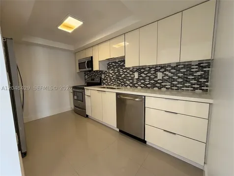 18011 Biscayne Boulevard Aventura FL 33160