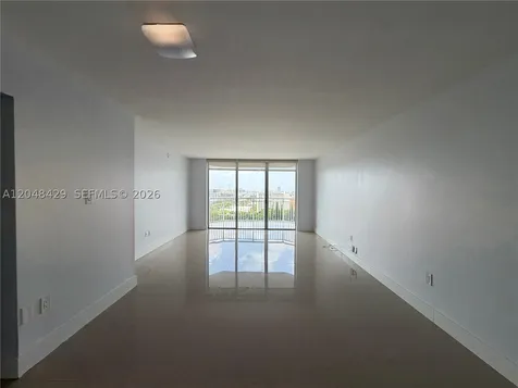 18011 Biscayne Boulevard Aventura FL 33160