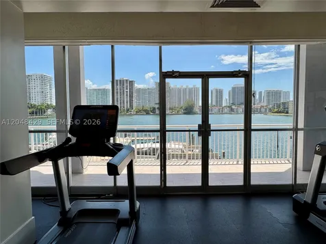 18011 Biscayne Boulevard Aventura FL 33160