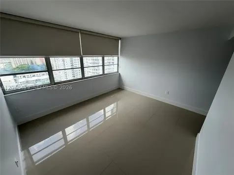 18011 Biscayne Boulevard Aventura FL 33160