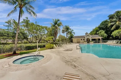 7858 Dixie Beach Circle Tamarac FL 33321