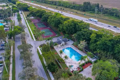 7858 Dixie Beach Circle Tamarac FL 33321