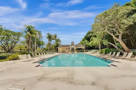 7858 Dixie Beach Circle Tamarac FL 33321