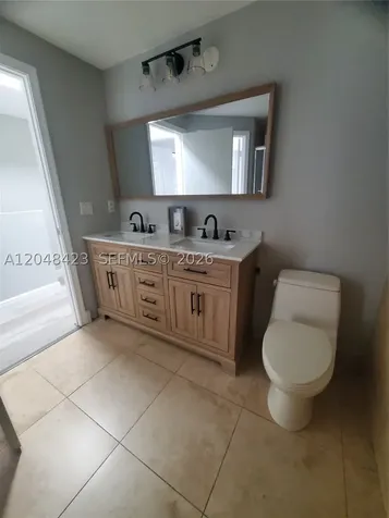 7858 Dixie Beach Circle Tamarac FL 33321