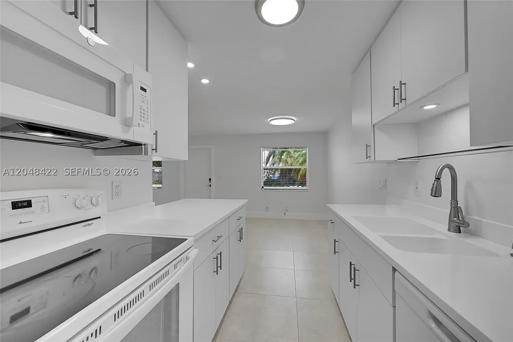 808 SW 12th Court Fort Lauderdale FL 33315