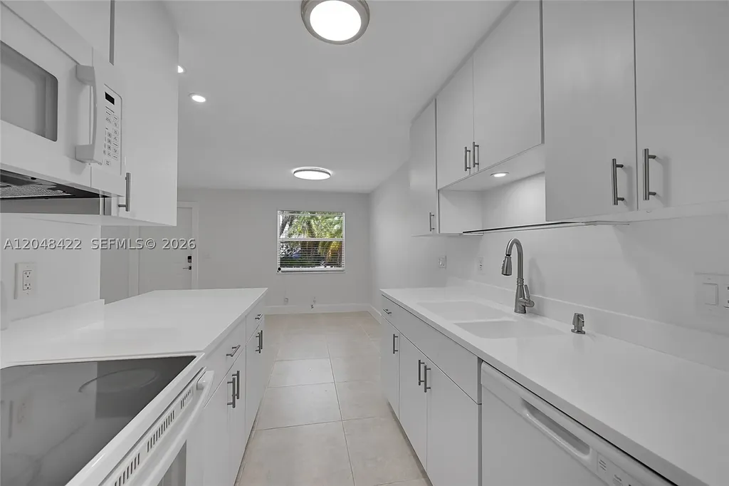 808 SW 12th Court Fort Lauderdale FL 33315