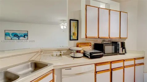 3409 NW 44th Street Oakland Park FL 33309