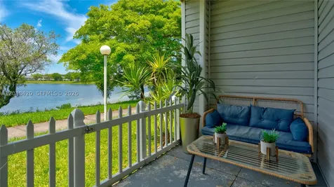 3409 NW 44th Street Oakland Park FL 33309