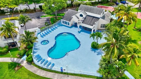 3409 NW 44th Street Oakland Park FL 33309
