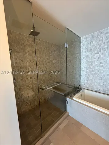 68 SE 6th Street Miami FL 33131
