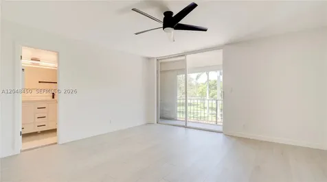 933 NE 24th Avenue Hallandale Beach FL 33009