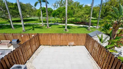 933 NE 24th Avenue Hallandale Beach FL 33009