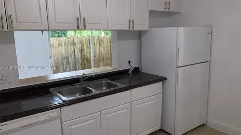 North Miami Beach FL 33160