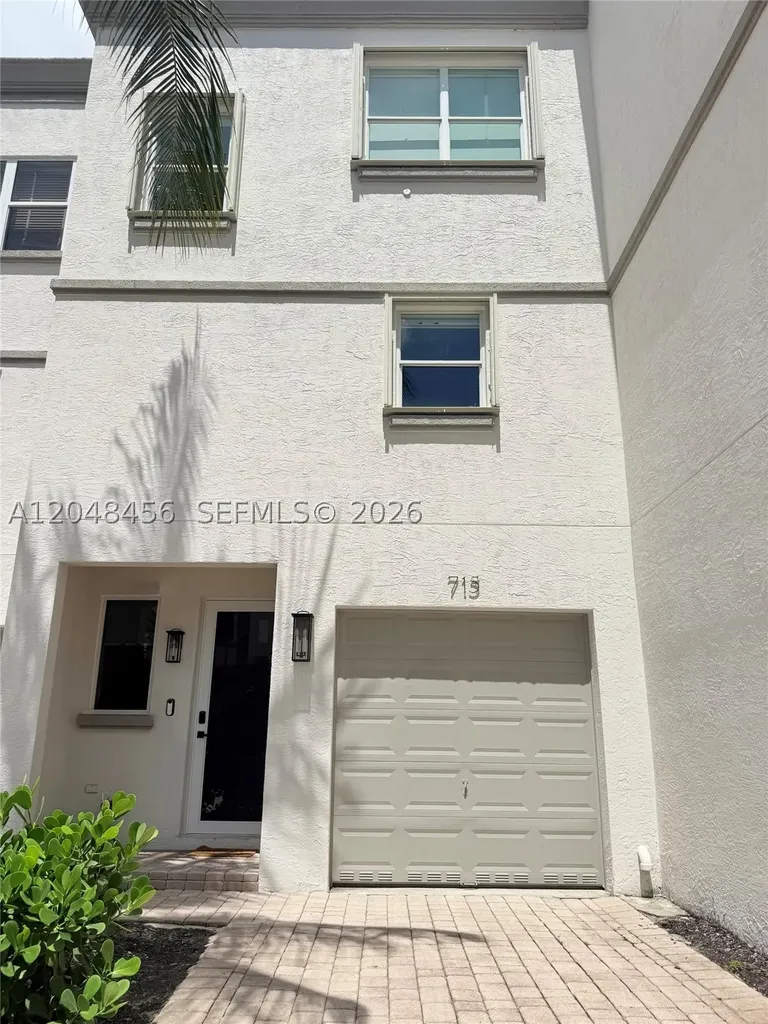 715 SW 4th Avenue Fort Lauderdale FL 33315