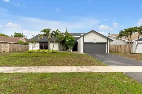 7428 NW 49th Court Lauderhill FL 33319