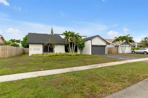 7428 NW 49th Court Lauderhill FL 33319