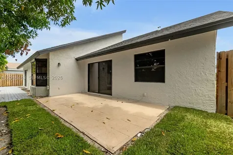 7428 NW 49th Court Lauderhill FL 33319