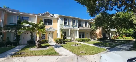 211 Mallory Court Weston FL 33326