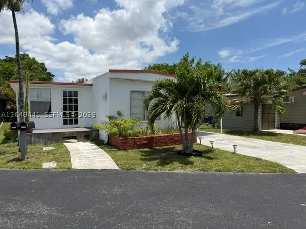 5331 SW 35th Street Davie FL 33314